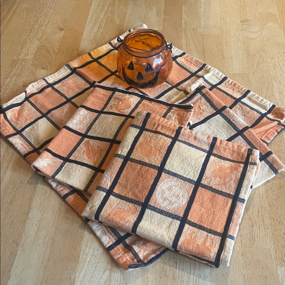 Four 100% Cotton Orange & Black Checkered Table Napkins - Halloween Themed